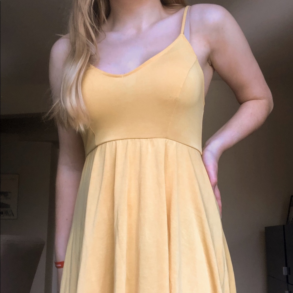 Yellow straps dress - Picture 2 of 2